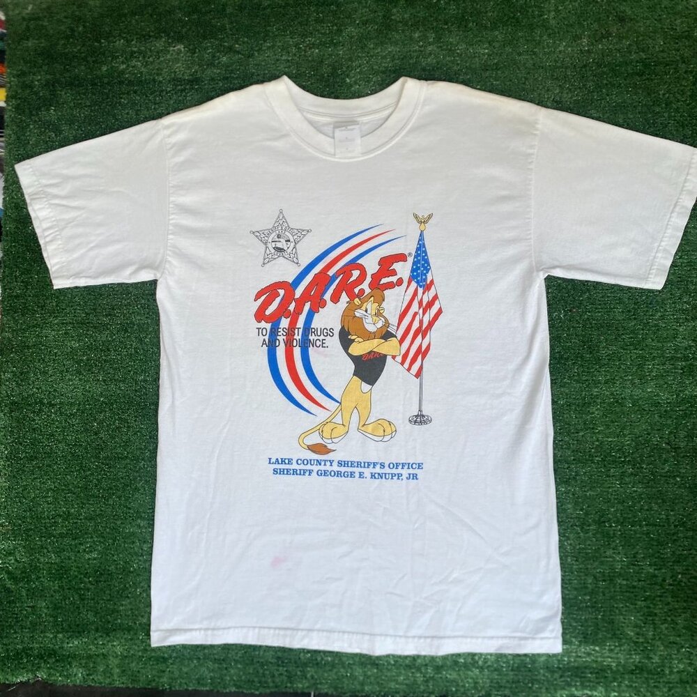 Vintage Y2K DARE Daren the Lion USA T-Shirt White M Anti Drugs Skater Ironic